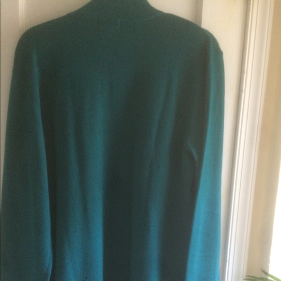 Long sleeve, buttonless cardigan. - Picture 4 of 5